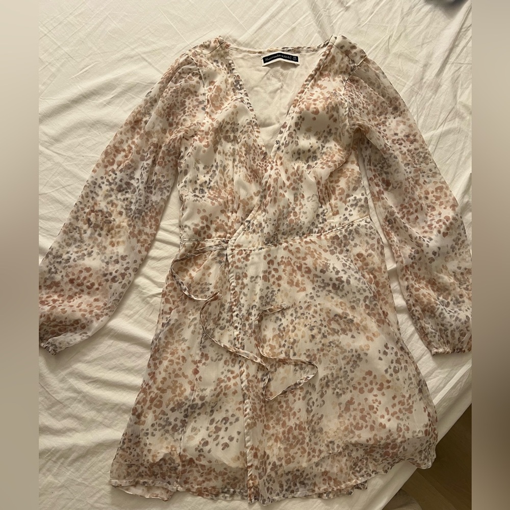 Abercrombie & Fitch Cream and Sakura petals wrap dress